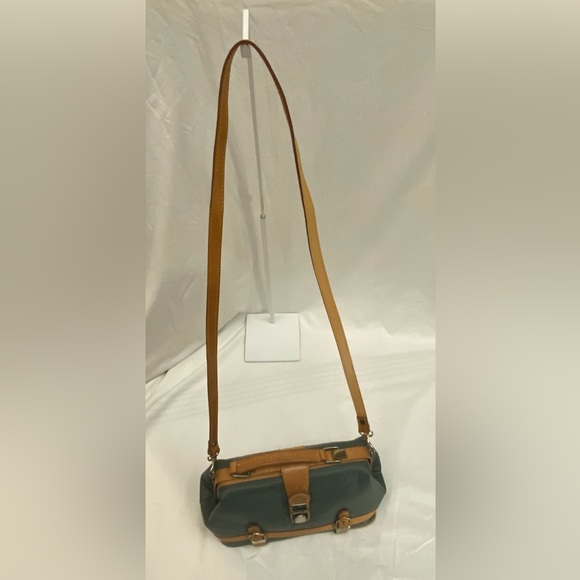 Hunting World Vintage Sage Green Frame Opening CrossBody or Top Handle Handbag. - Picture 6 of 8